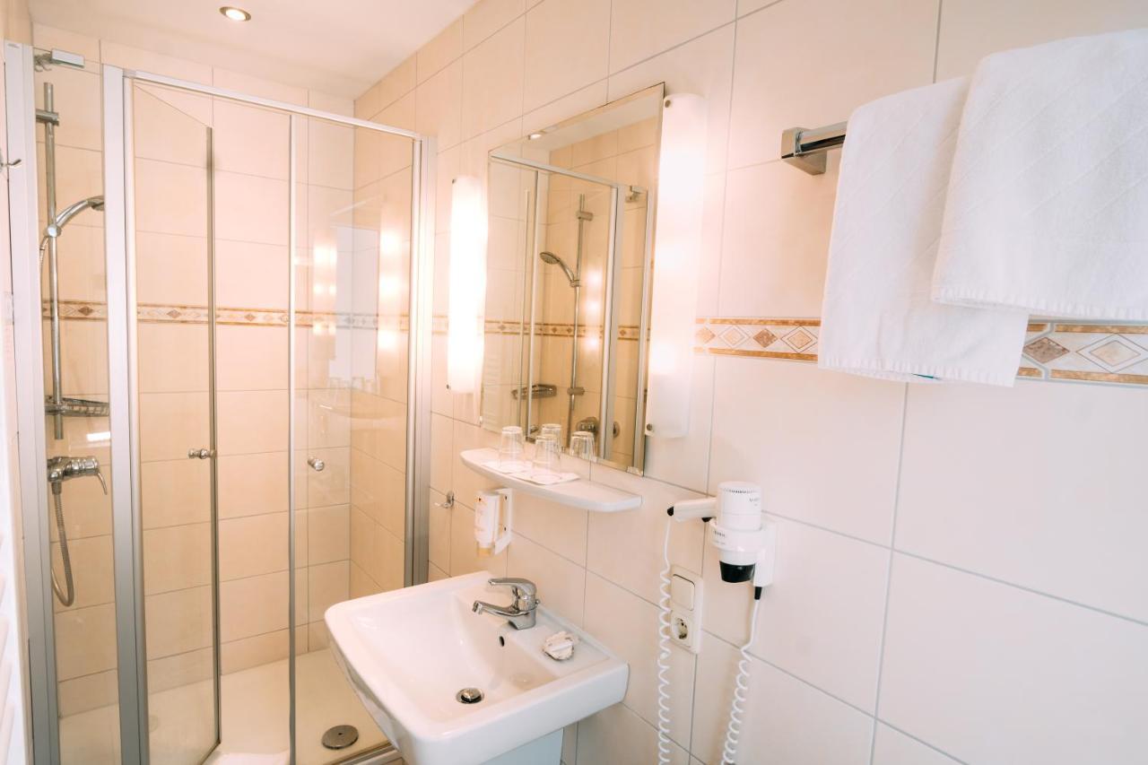 לנגאוג Hotel Brandaris מראה חיצוני תמונה